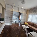 Spacious 2 Bdrm In Center Bucharest