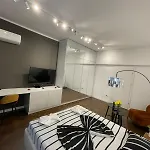 Spacious 2 Bdrm In Center Apartment Bucharest