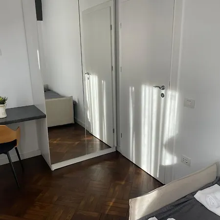 Spacious 2 Bdrm In Center * בוקרשט