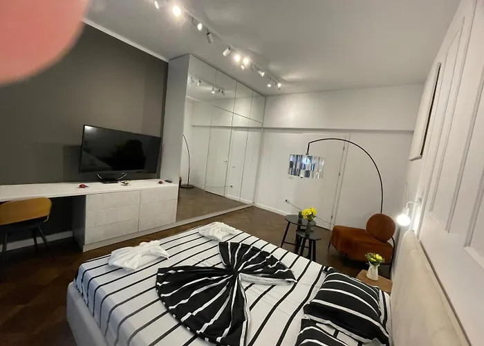 Apartman Spacious 2 Bdrm In Center