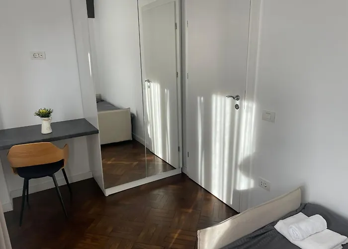 Spacious 2 Bdrm In Center * 布加勒斯特